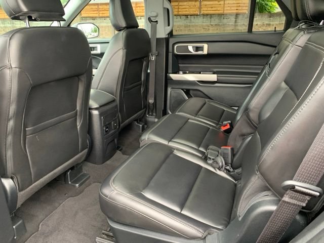 Certified 2024 Ford Explorer XLT w/ Equipment Group 202A AWD/4WD image 18