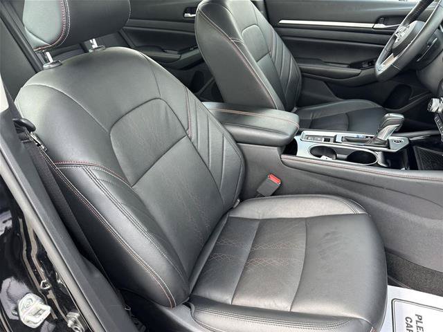 Used 2024 Nissan Altima 2.0 SR FWD image 13