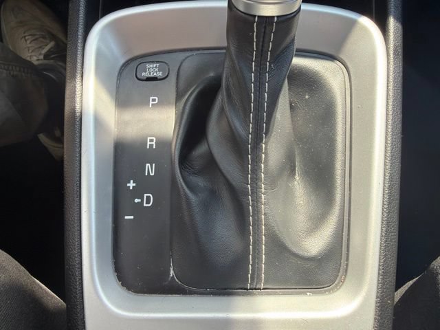 Used 2021 Hyundai Venue SE FWD image 24