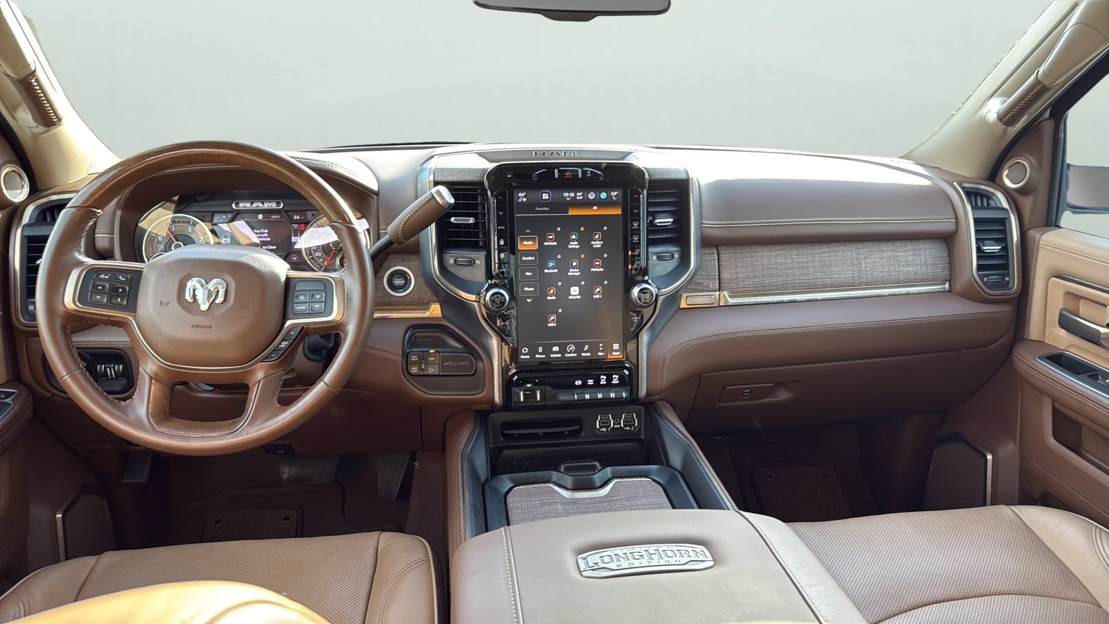 Used 2022 RAM 2500 Limited AWD/4WD image 22