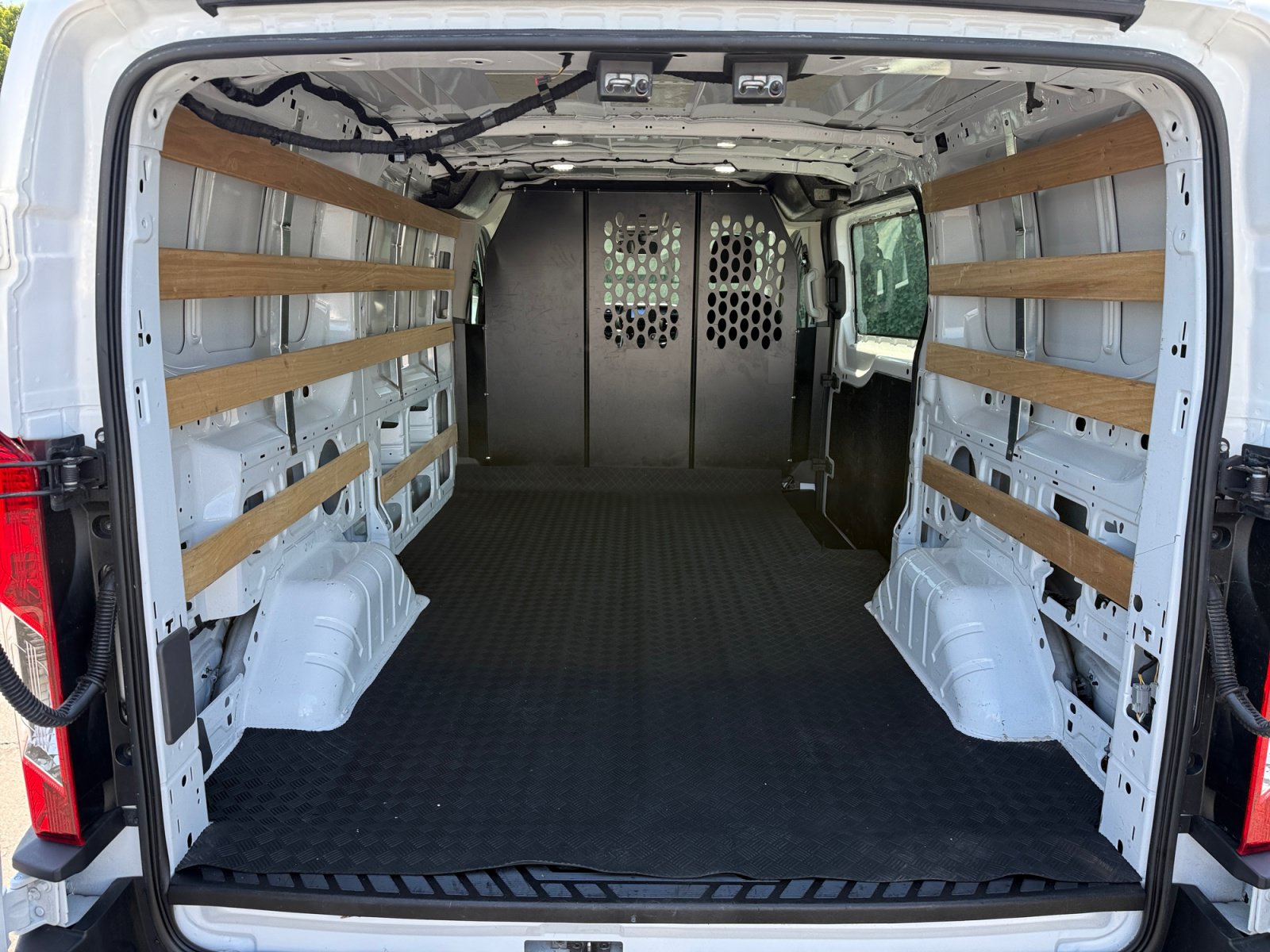 Certified 2025 Ford Transit 250 Low Roof w/ Exterior Upgrade Package RWD image 14