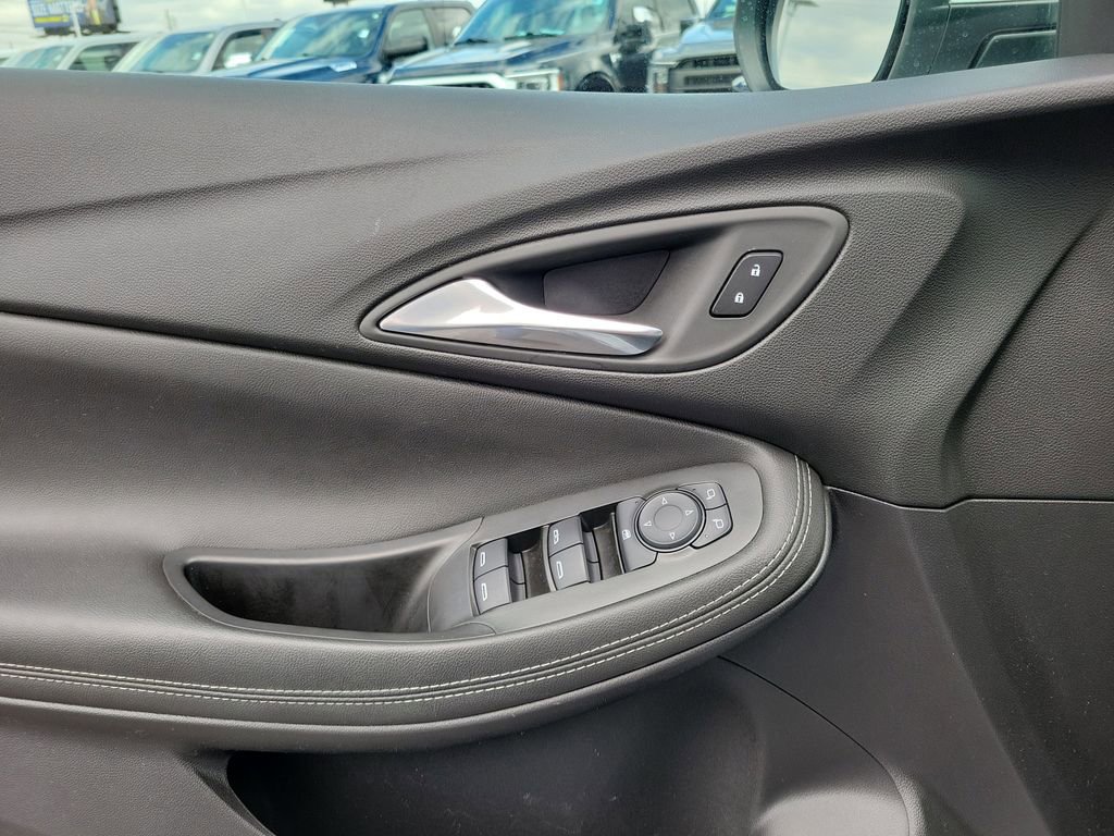 Used 2025 Buick Encore GX Preferred FWD image 20