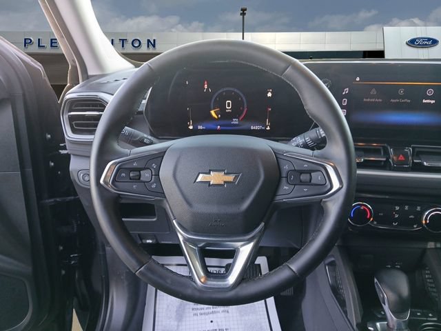 Used 2025 Chevrolet TrailBlazer LT w/ LT Cold Weather Package FWD image 12