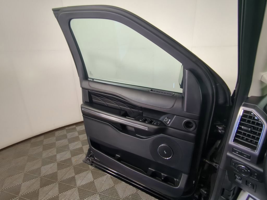 Certified 2020 Ford Expedition Platinum AWD/4WD image 11