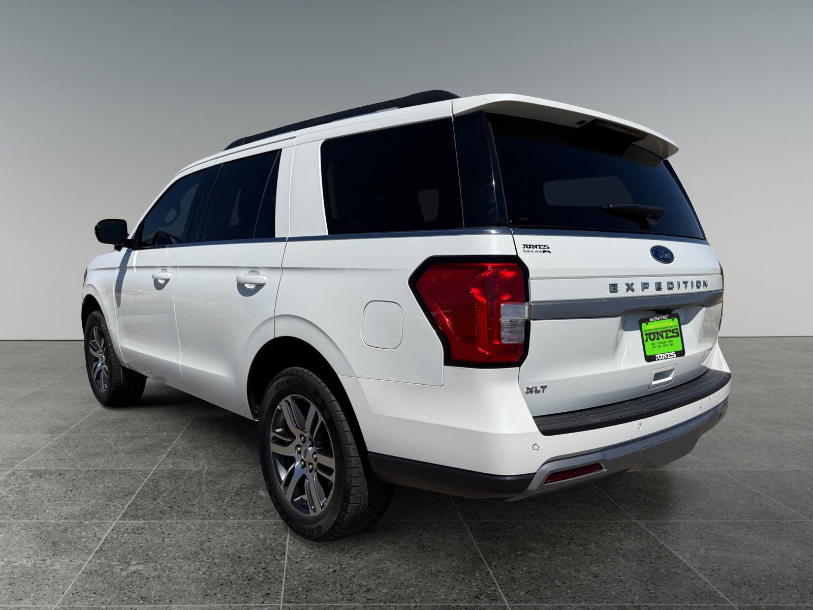 Certified 2023 Ford Expedition XLT AWD/4WD image 4