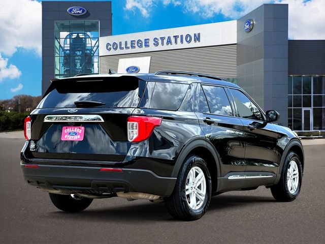 Certified 2023 Ford Explorer XLT RWD image 5