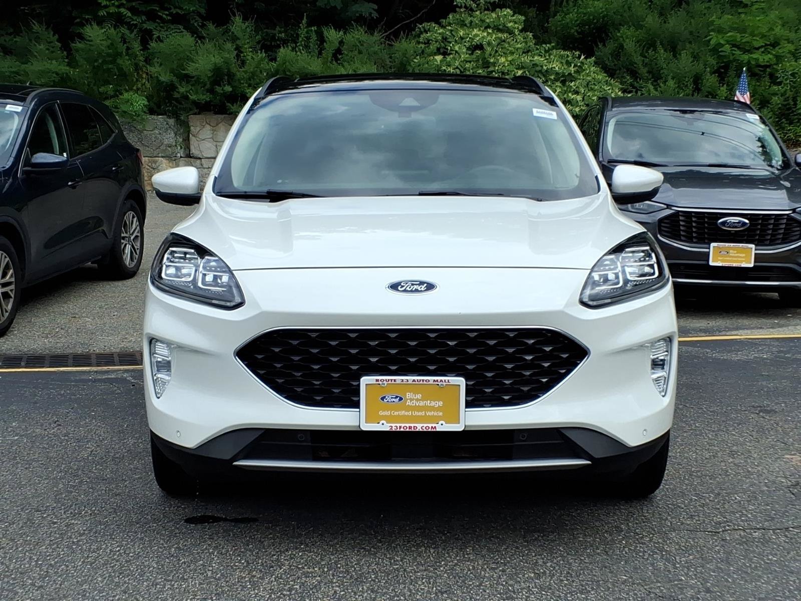 Certified 2020 Ford Escape Titanium AWD/4WD image 2