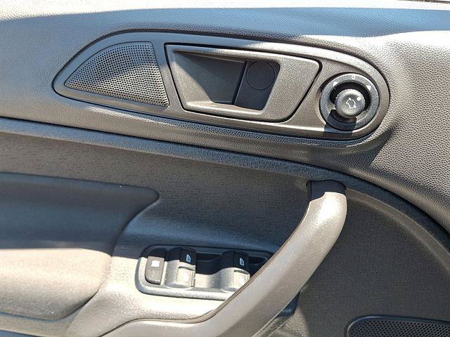 Certified 2017 Ford Fiesta SE FWD image 9