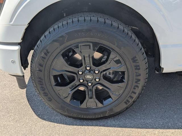 Certified 2022 Ford F150 Platinum w/ Equipment Group 701A High AWD/4WD image 30