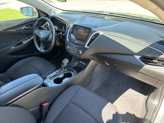 Used 2023 Chevrolet Malibu LT image 15