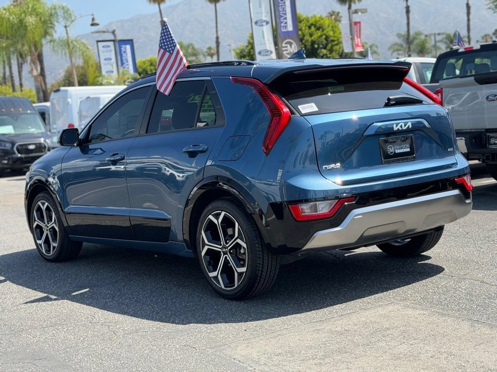 Used 2023 Kia Niro EX Touring FWD image 11