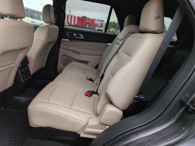 Certified 2019 Ford Explorer Limited w/ Ford Safe & Smart Package AWD/4WD image 31