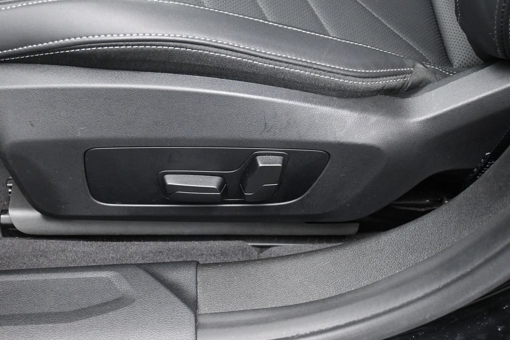 Used 2025 BMW 228i xDrive AWD/4WD image 15