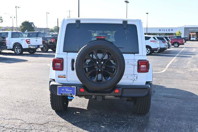 Used 2023 Jeep Wrangler Unlimited Sahara w/ Cold Weather Group AWD/4WD image 10