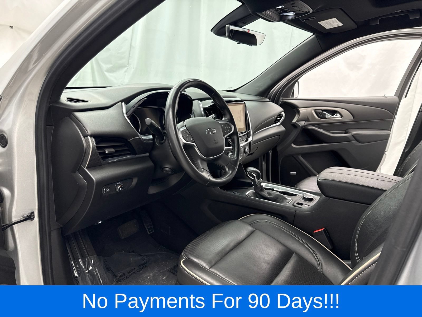Used 2022 Chevrolet Traverse Premier w/ Redline Edition AWD/4WD image 10