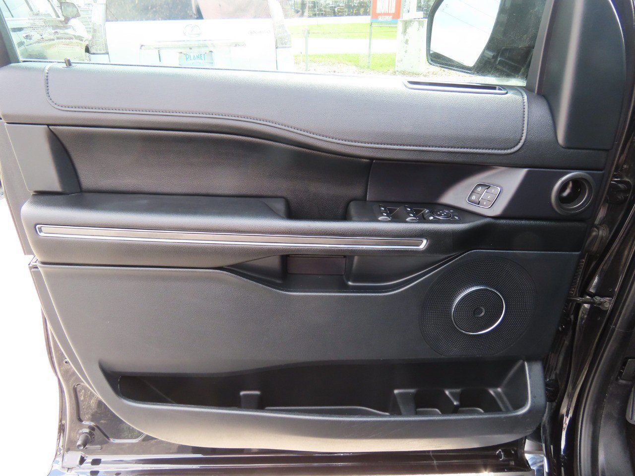 Certified 2021 Ford Expedition XLT image 27