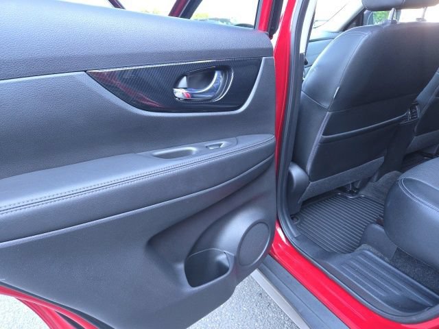 Used 2017 Nissan Rogue SL w/ SL Premium Package AWD/4WD image 36