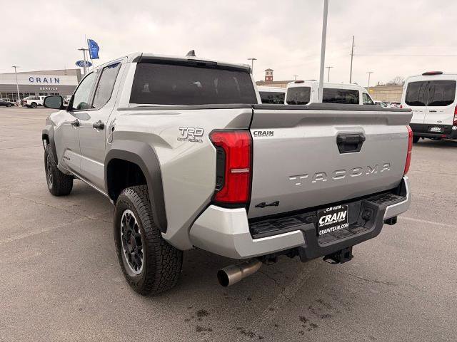 Used 2024 Toyota Tacoma TRD Off-Road AWD/4WD image 3