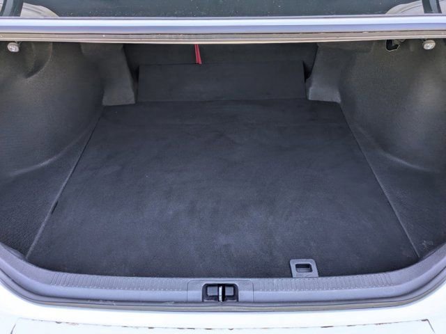 Used 2020 Toyota Camry SE image 18