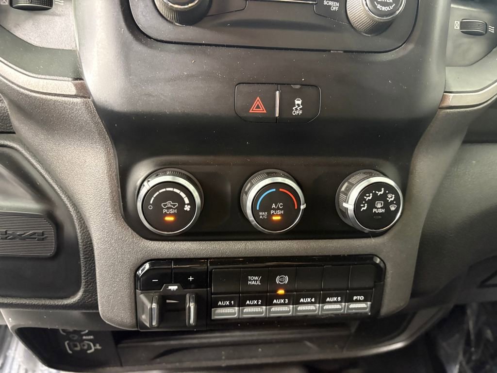 Used 2022 RAM 3500 Tradesman w/ Chrome Appearance Group image 18