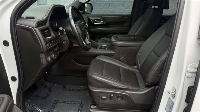 Used 2024 Chevrolet Tahoe Z71 w/ Luxury Package AWD/4WD image 11