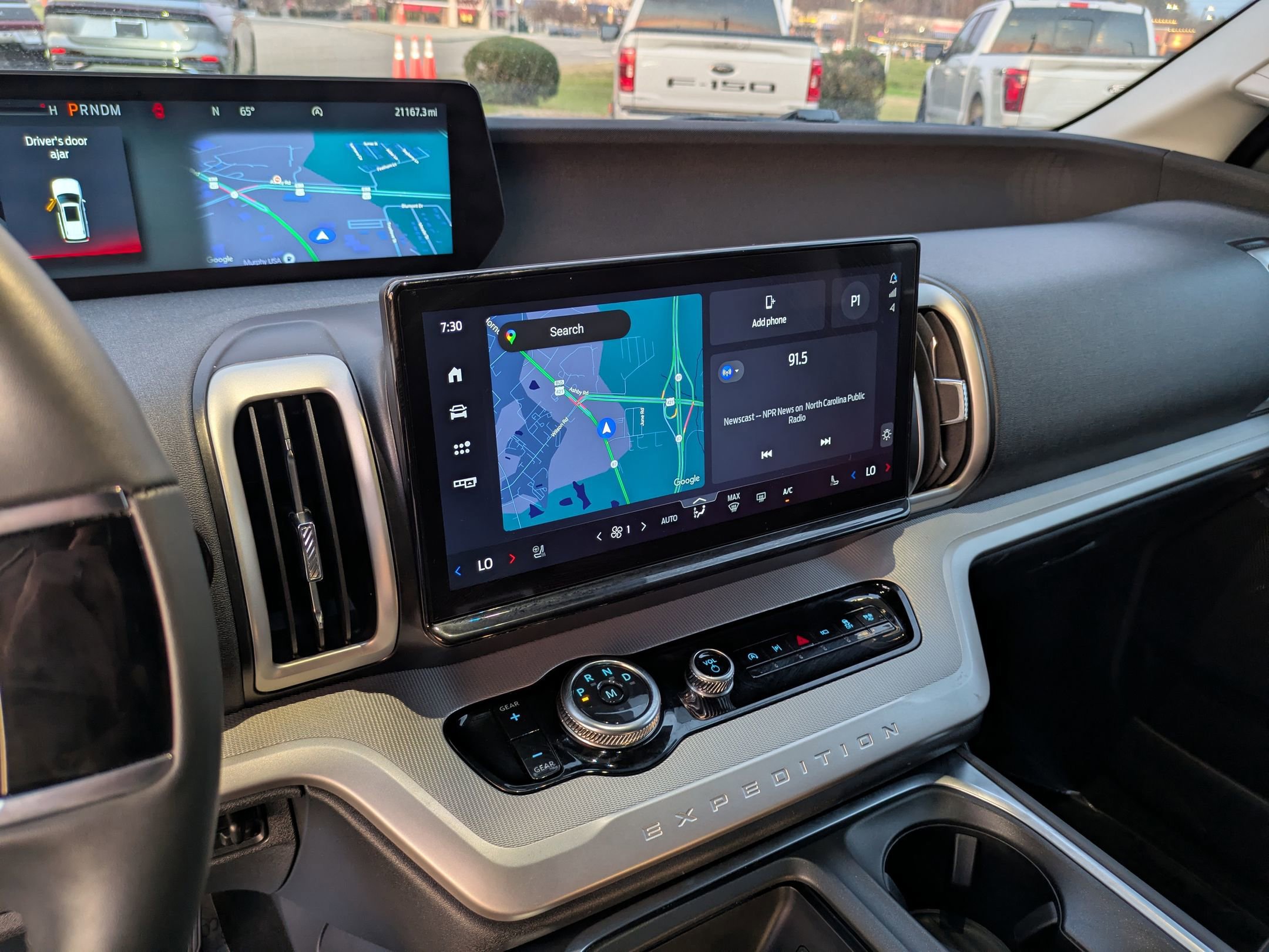 Certified 2025 Ford Expedition Active image 19