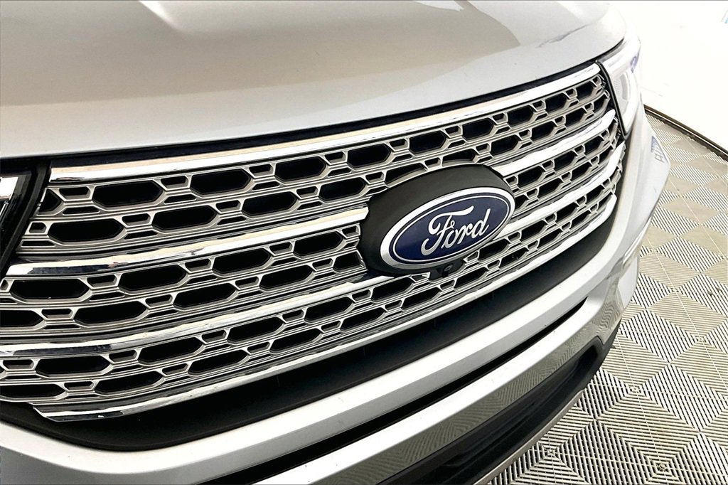 Certified 2024 Ford Explorer Limited image 24