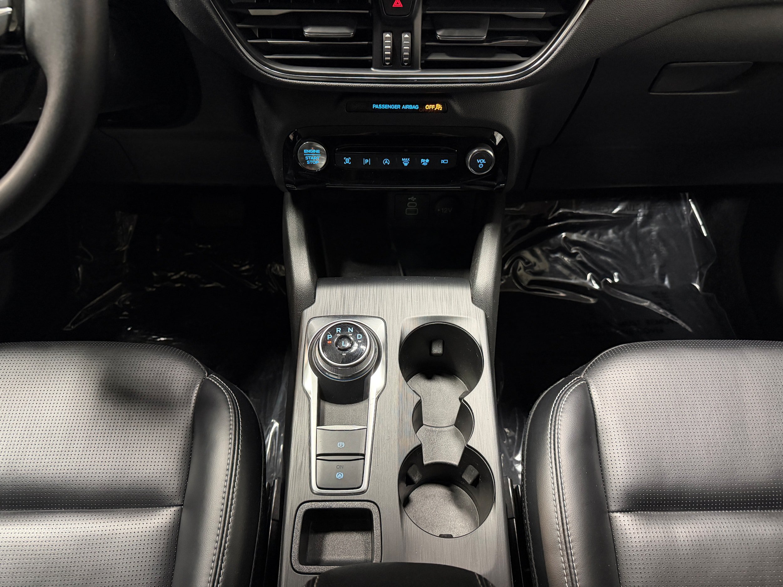 Certified 2024 Ford Escape Platinum AWD/4WD image 25