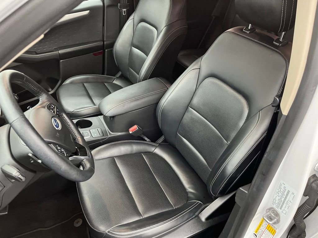 Certified 2020 Ford Escape SEL image 19