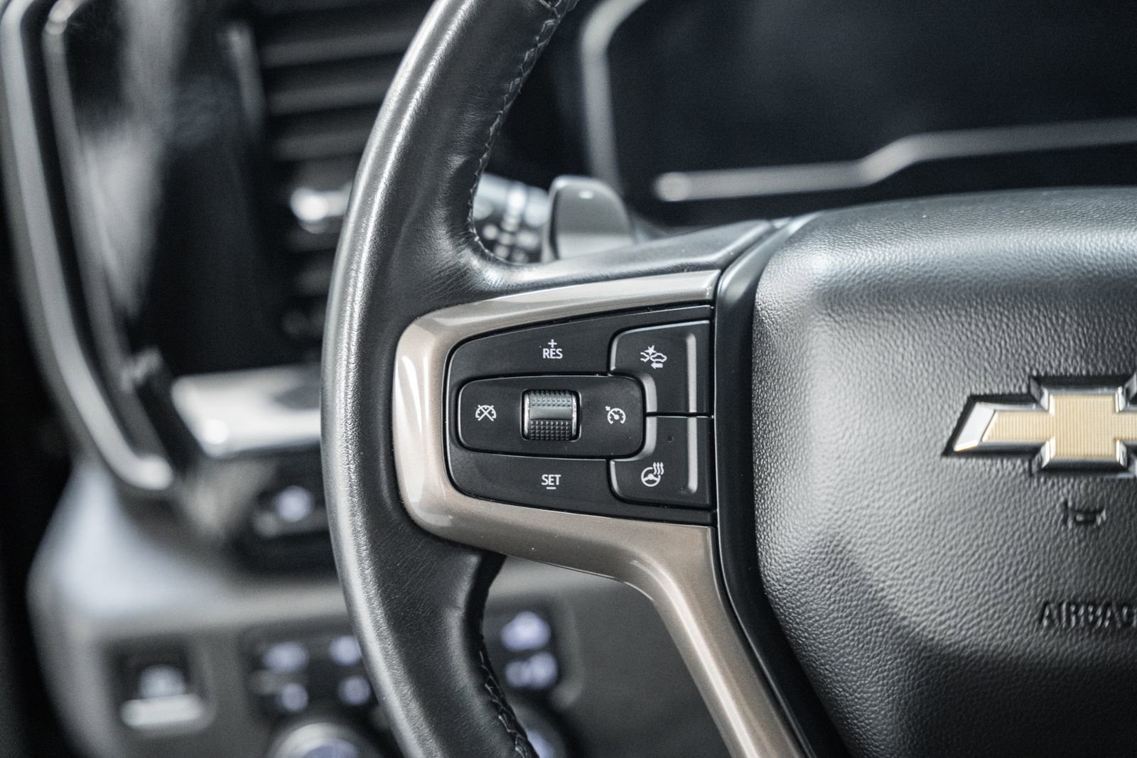 Used 2023 Chevrolet Silverado 1500 High Country w/ High Country Premium Package image 39