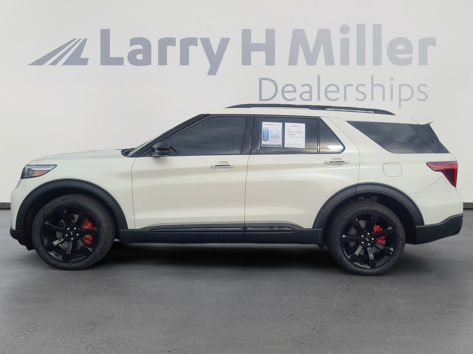 Certified 2023 Ford Explorer ST w/ Equipment Group 401A image 2