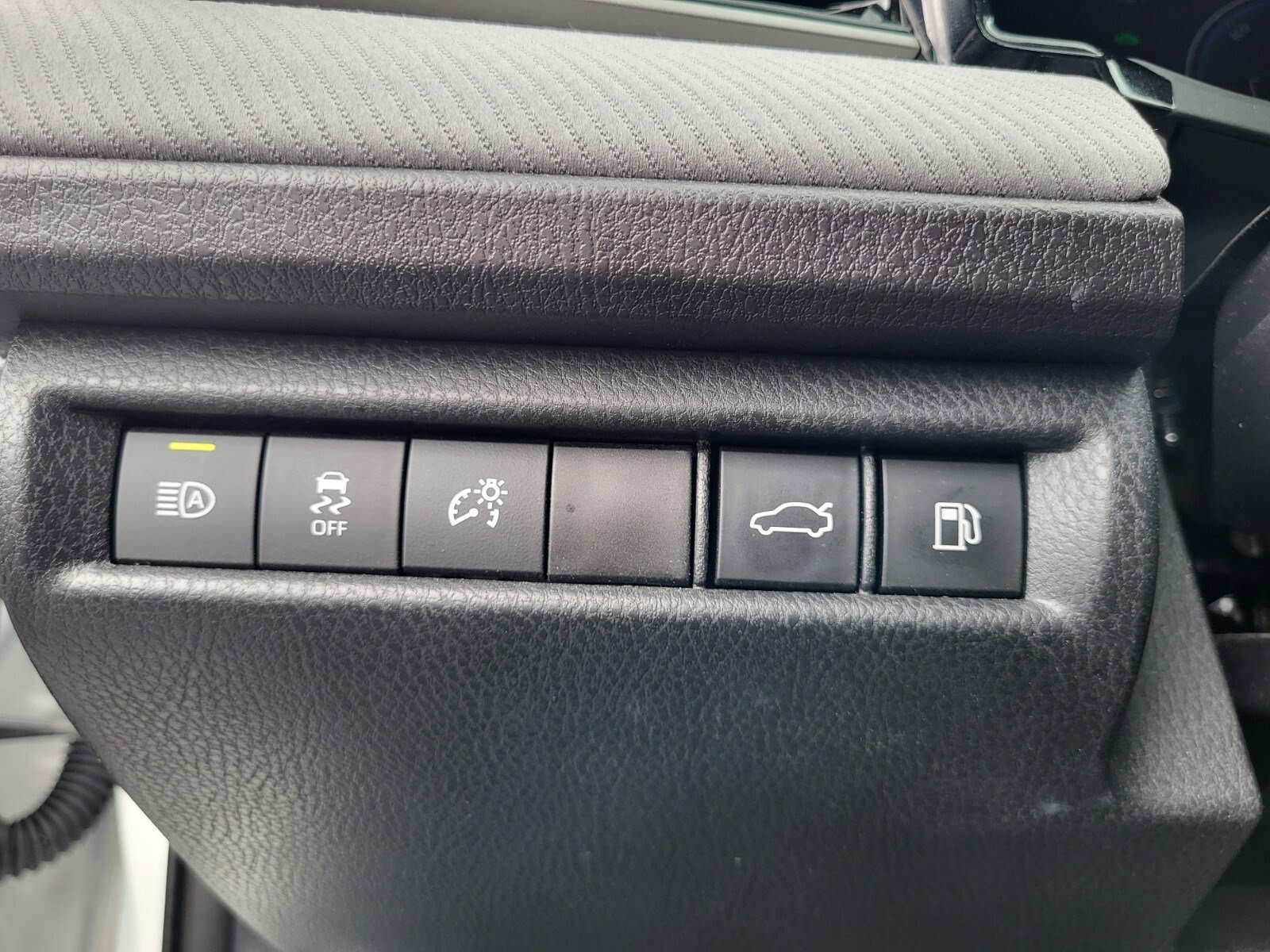 Used 2025 Toyota Camry SE FWD image 24
