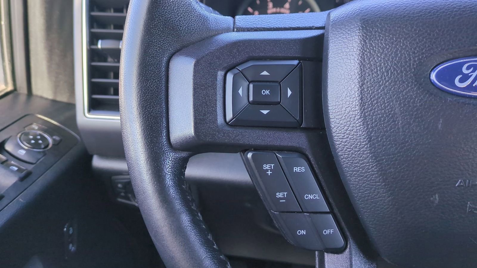 Certified 2020 Ford F150 XLT w/ Equipment Group 302A Luxury image 28