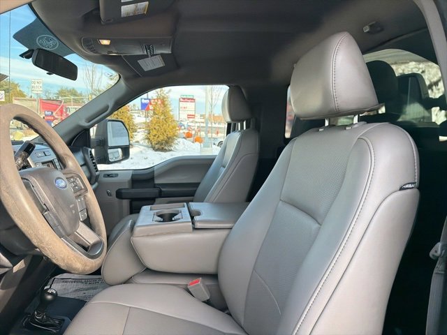 Certified 2019 Ford F550 4x4 Regular Cab Super Duty image 27