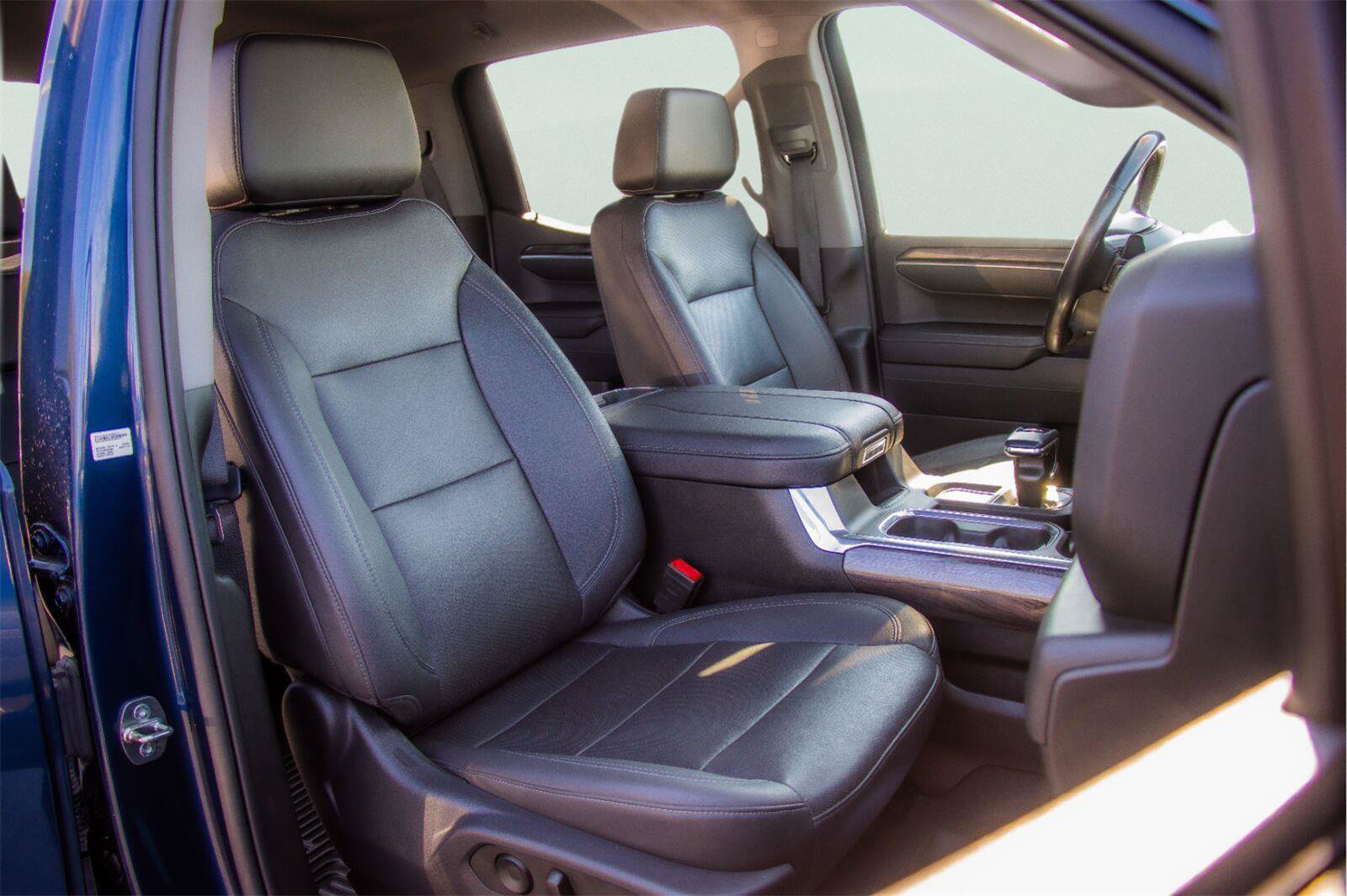 Used 2023 Chevrolet Silverado 1500 LTZ AWD/4WD image 6