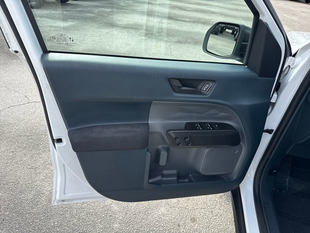 Certified 2022 Ford Maverick XL image 12