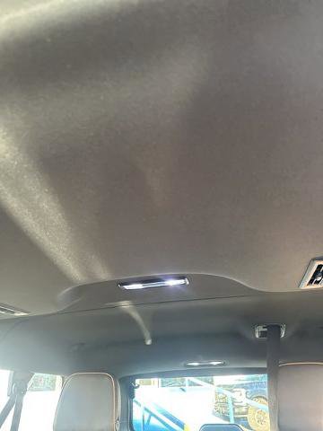 Used 2022 GMC Yukon XL AT4 image 26