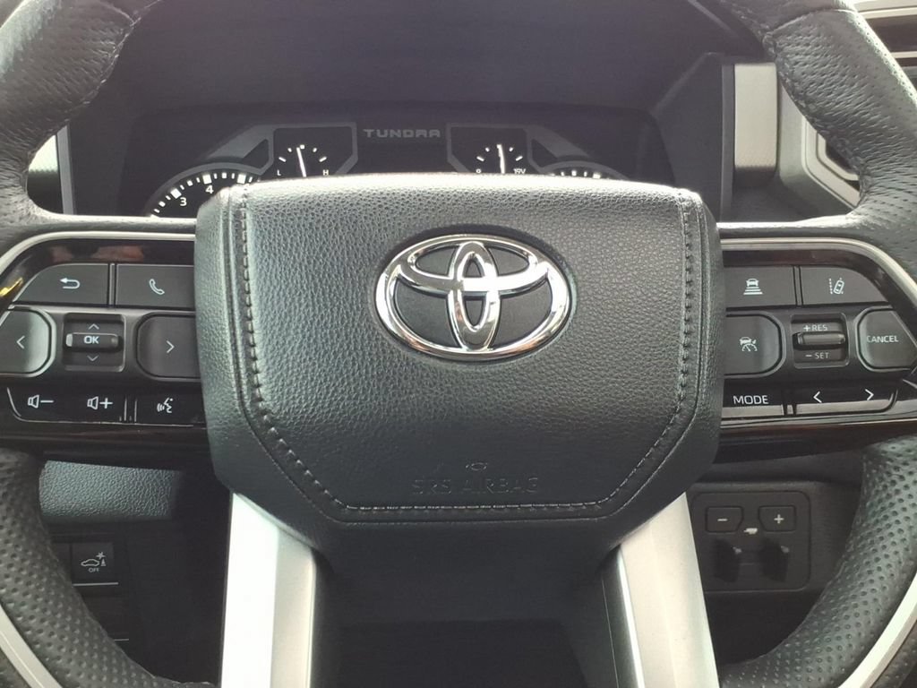 Used 2023 Toyota Tundra Limited AWD/4WD image 30