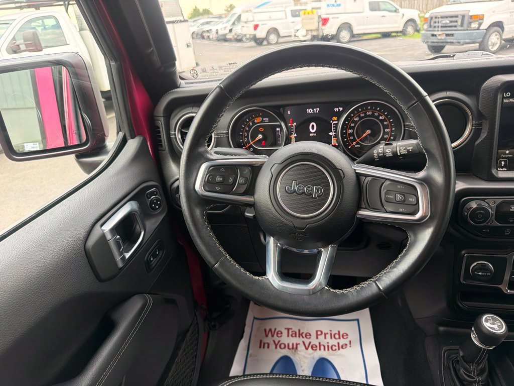 Used 2022 Jeep Wrangler Unlimited Sahara AWD/4WD image 22