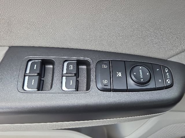 Used 2017 Kia Sportage EX w/ EX Technology Package FWD image 22