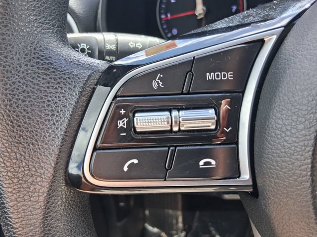 Used 2020 Kia Forte LXS FWD image 29