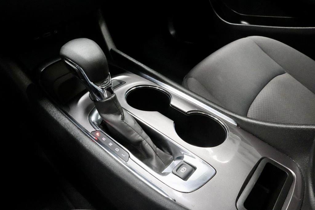 Used 2023 Chevrolet Malibu LT image 34