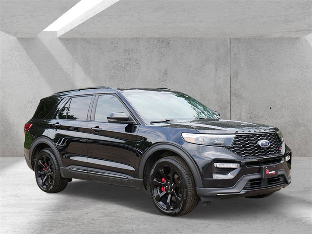 Certified 2024 Ford Explorer ST w/ Technology Package