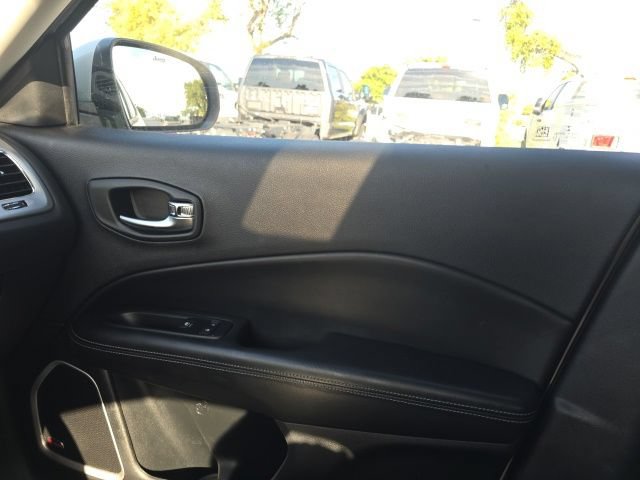 Used 2019 Jeep Compass High Altitude AWD/4WD image 12