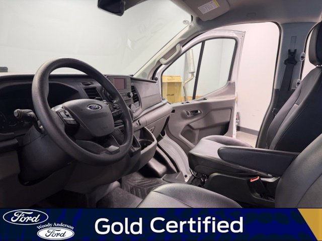 Certified 2025 Ford Transit 150 Low Roof RWD image 10