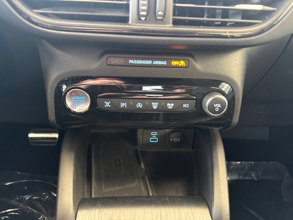 Certified 2023 Ford Escape ST-Line Elite w/ Premium Technology Package AWD/4WD image 23