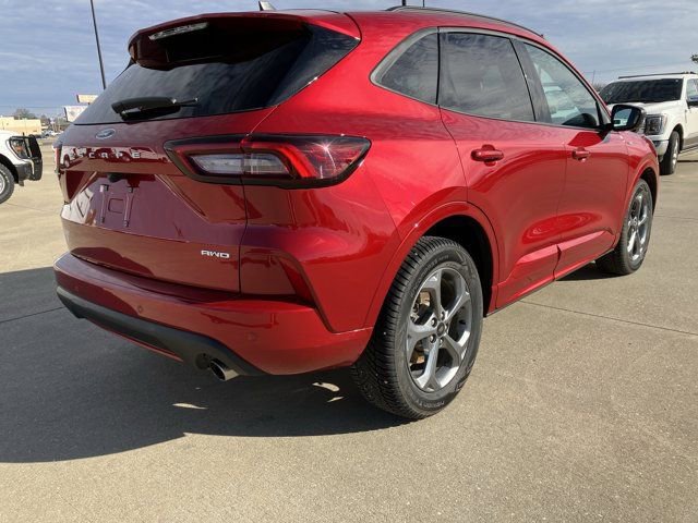 Certified 2023 Ford Escape ST-Line w/ Tech Pack #1 image 4