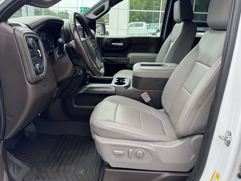 Used 2021 Chevrolet Silverado 1500 LTZ w/ Z71 Off-Road Package AWD/4WD image 22