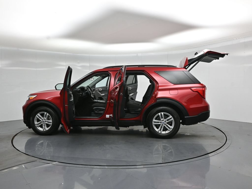 Certified 2023 Ford Explorer XLT RWD image 33