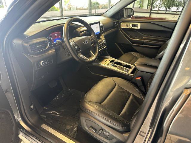 Certified 2020 Ford Explorer Limited AWD/4WD image 8